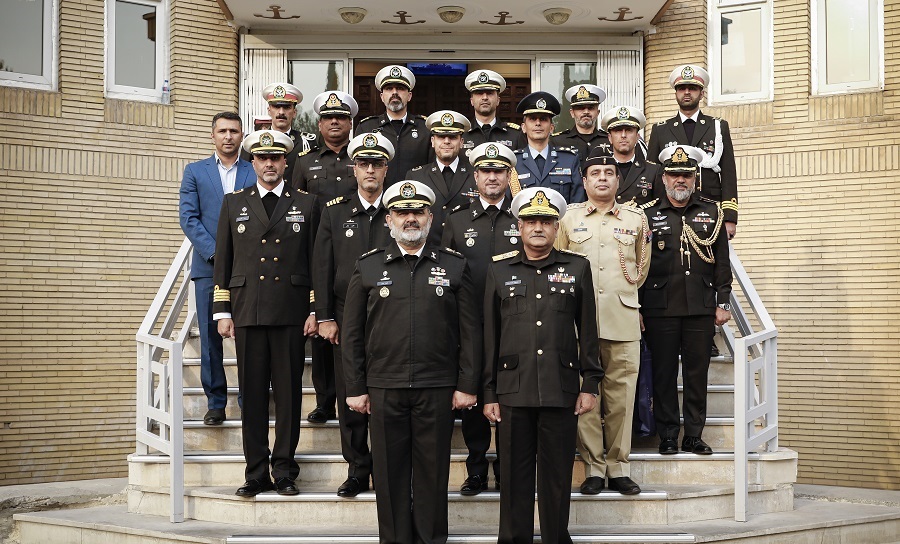 دیدار فرمانده دانشگاه جنگ دریایی لاهور پاکستان با دریادار ایرانی