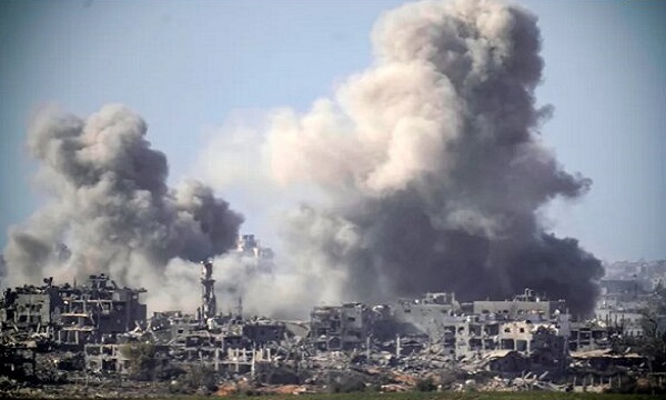 ادامه بمباران هوایی منازل مسکونی در نوار غزه
