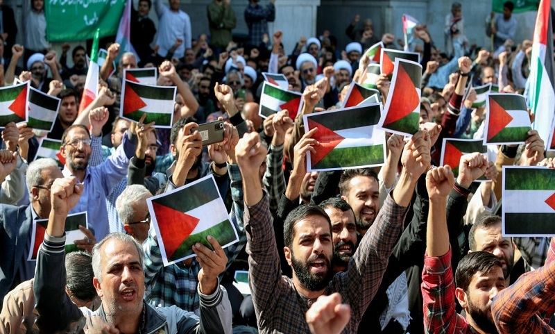 تجمع اعتراضی تشکل‌های ایثارگری مقابل دفتر سازمان ملل در دفاع از مردم مظلوم فلسطین