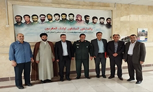 بازنشستگان نیرو‌های مسلح باید پرچم دار مکتب شهدا باشند