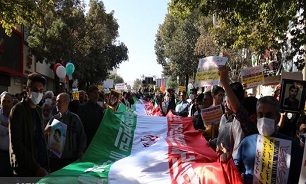 راهپیمایی ۱۳ آبان با حضور پرشور مردم در کرمانشاه