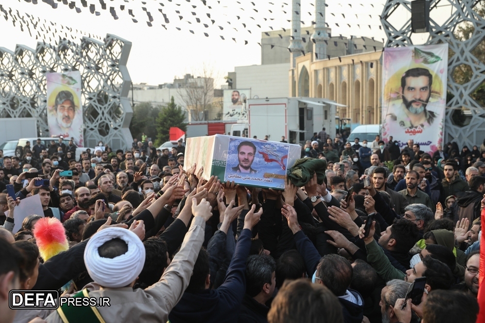بدرقه اولین شهدای ایرانی راه قدس از میدان تا دانشگاه امام حسین+ عکس