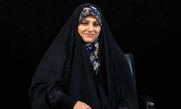 همسر شهید قربانی: روح‌الله می‌گفت باید هرچه داریم خرج انقلاب کنیم