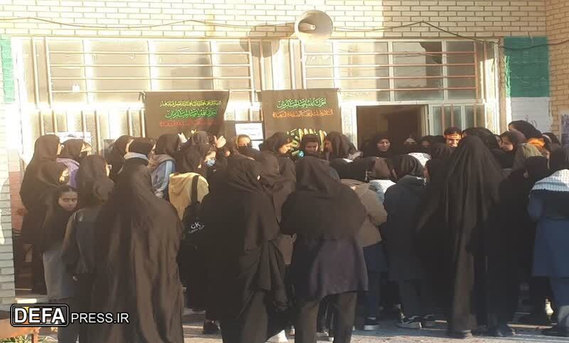 میزبانی از شهید گمنام توسط دانش آموزان دبیرستان عترت در شهر دهدشت