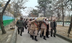 پادگان پشتیبانی منطقه ۵ نیروی زمینی ارتش میزبان شهید گمنام دفاع مقدس شد
