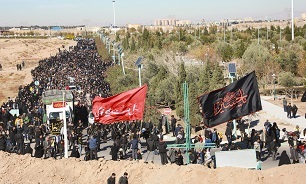 مراسم تشییع ۵ شهید گمنام والا مقام دوران دفاع مقدس در یزد برگزار شد
