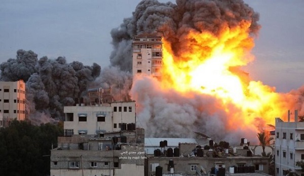 بمباران شدید منازل مسکونی جنوب غزه/ اعدام ۱۳ عضو یک خانواده مقابل چشمان کودکان