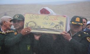 تدفین شهید گمنام در بخش آسمان آباد استان ایلام