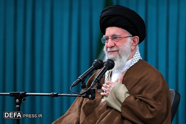 تصاویر/  دیدار جمعی از بسیجیان با رهبر معظم انقلاب اسلامی