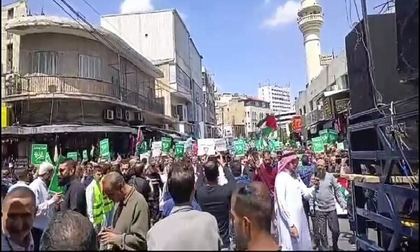 تظاهرات پرشور مردم اردن در حمایت از مقاومت فلسطین