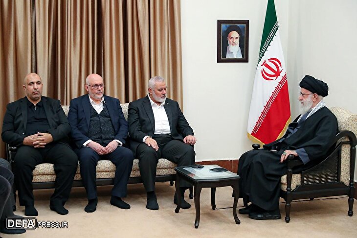 تصاویر/ دیدار اسماعیل هنیه با امام خامنه‌ای
