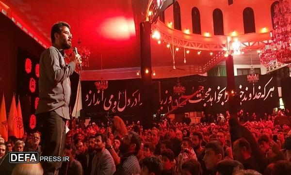 اجتماع بصیرت و ولایی مردم اردبیل در شب میزبانی از مداحان کشوری