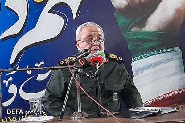 دشمنان تلاش می‌کنند تا از ایران یک سوریه بسازند