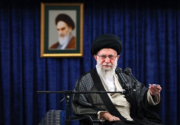 امام خامنه‌ای: پایگاه آمریکایی سوریه به دست جوانان غیور سوری لگدمال خواهد شد