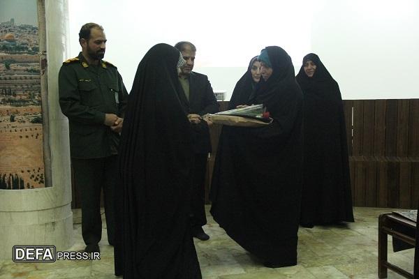 تجلیل از همسران جانبازان و خادم الشهدا استان یزد+تصاویر