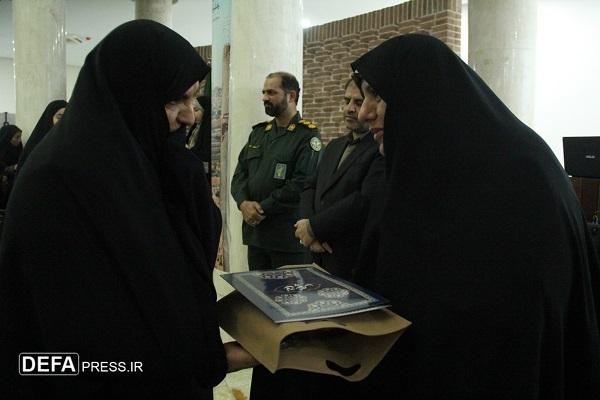 تجلیل از همسران جانبازان و خادم الشهدا استان یزد+تصاویر