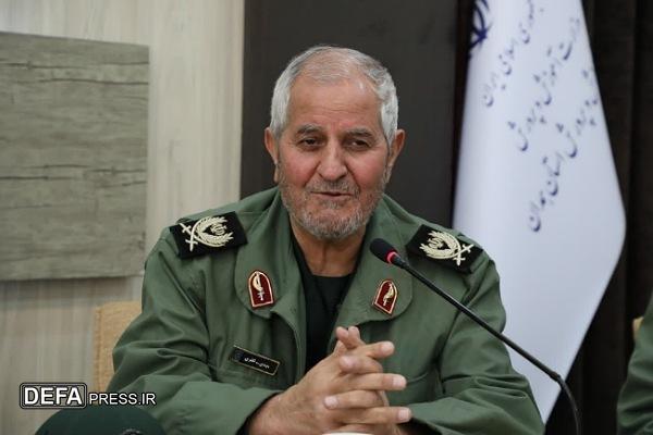 دفاع مقدس بدون نسل جوان موفق نمی‌شد