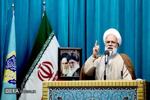 خاطر اعتماد به قول‌های آمریکایی‌ها و دیگران، دولت‌ این کشور پهناور سرنگون شد