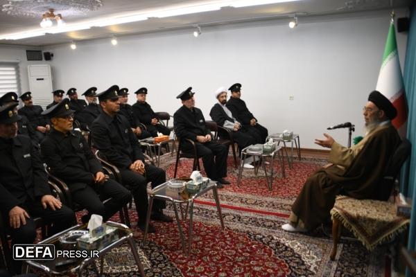 دشمن با دروغ بافی درصدد دور کردن مردم از اهل بیت و علما است
