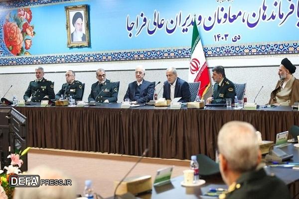 پزشکیان: نیروهای انتظامی با تمام افراد، درستکار یا خلافکار براساس عدالت برخورد کنند