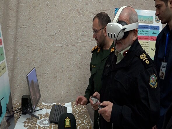فیلم/ بازدید سردار احمدی‌مقدم از نمایشگاه دستاورد‌های بنیاد حفظ آثار و نشر ارزش‌های دفاع مقدس در فضای مجازی و فناوری‌های نوین