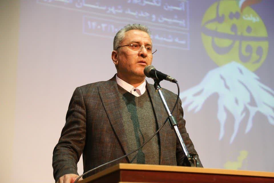 اولویت کار دولت وفاق ملی کار کارشناسی است