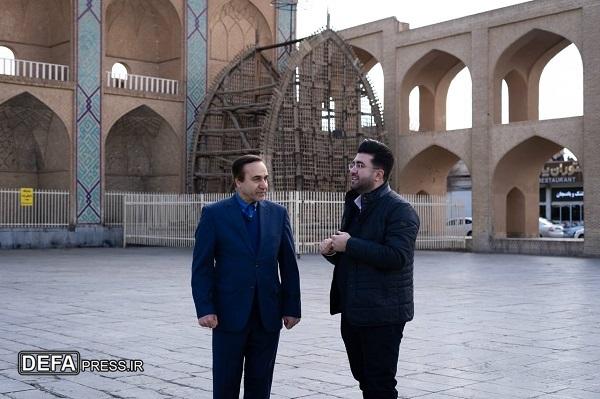 خواننده سرود‌های ماندگار مهمان امشب «باترانه»