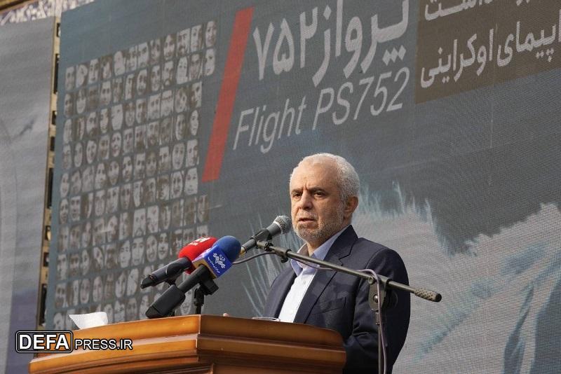 اوحدی: ما نیاز داریم از شهدا یاد کنیم و تبرک جوییم