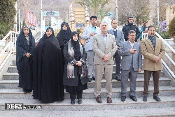 ادای احترام، معاون آموزش ابتدایی وزیر آموزش و پرورش ‌‌به مقام شهید سپهبد حاج قاسم سلیمانی+تصاویر