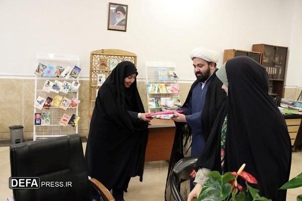 تقدیر از بانوان شاغل در اداره حفظ آثار دفاع مقدس خراسان رضوی+ تصاویر