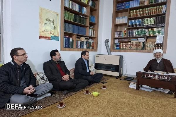 خدمت به مردم زیباترین جلوه‌ انسانیت است