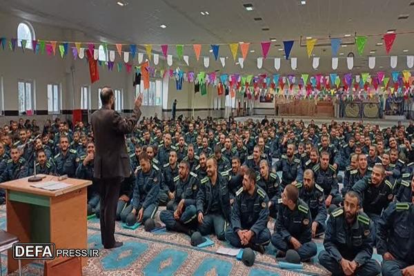 برگزاری طرح تبیین دفاع مقدس در مرکز آموزش تخصصی شهید چمران فراجا