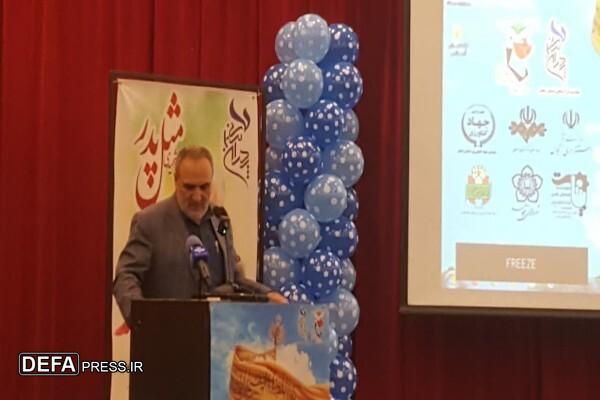 شهیدان با خون خود امنیت را به کشور هدیه کردند