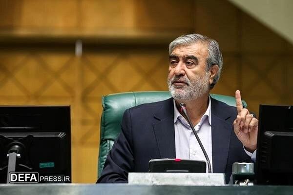 عزیزی: اروپایی‌ها بعضا بدون استقلال رأی در مذاکرات شرکت می‌کنند