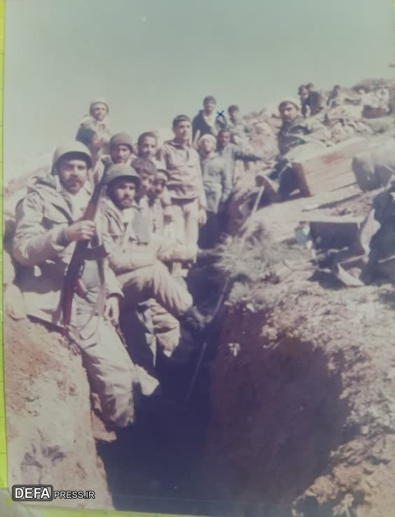 عکس/حضور رزمندگان نقده درخط مقدم جبهه حاج عمران تپه شهدا