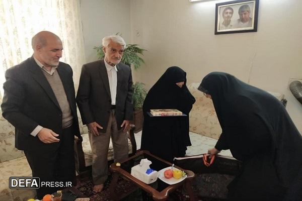 دیدار مدیران کشوری و استانی بنیاد شهید و امور ایثارگران با خانواده شهید مقدسیان+ تصاویر
