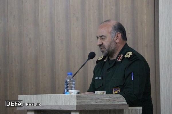 تا کنون از ۲ هزار نفر از خانواده‌های معظم شهدا و ایثارگران تجلیل شده است