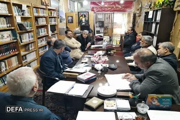 حضور جانشین فرمانده سپاه امام رضا (ع) در دفتر انجمن راویان فتح رضوی+ تصاویر