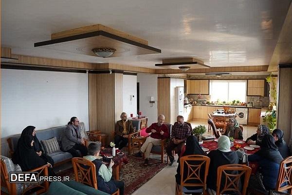 دیدار هنرمندان ادبیات پایداری مازندران با «مرتضی سرهنگی»+ تصاویر
