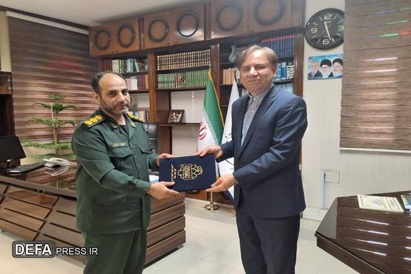 مراکز فرهنگی دفاع مقدس مکانهای مهم ترویج فرهنگ ایثار و شهادت هستند مراکز فرهنگی دفاع مقدس مکانهای مهم ترویج فرهنگ ایثار و شهادت هستند