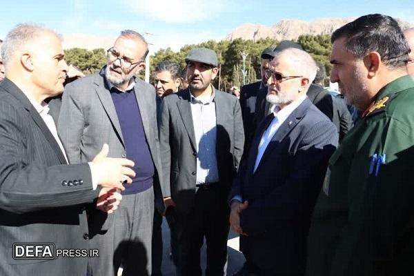 معاون امنیتی وزیر کشور از محدوده گلزار شهدای کرمان دیدار کرد+تصاویر