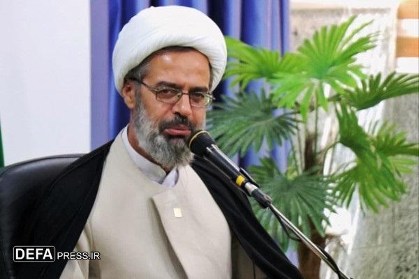 اعتکاف فرصتی عالی برای خودشناسی و درمان آسیب‌های روحی و اجتماعی است
