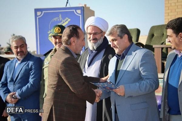 تصاویر/ صبحگاه مشترک نیروهای مسلح سمنان به مناسبت دهه فجر