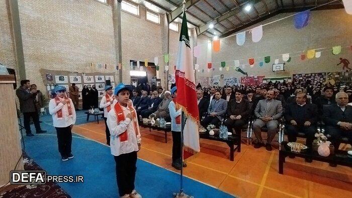 زنگ گلبانگ انقلاب در مدارس سیستان و بلوچستان نواخته شد