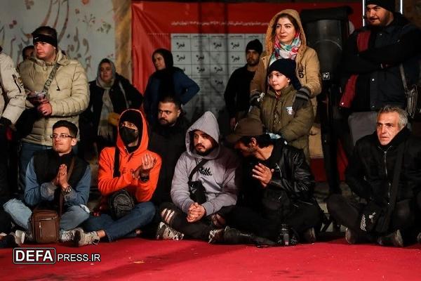 نمایش خیابانی «کلوخ» تولید حوزه هنری استان اجرا شد