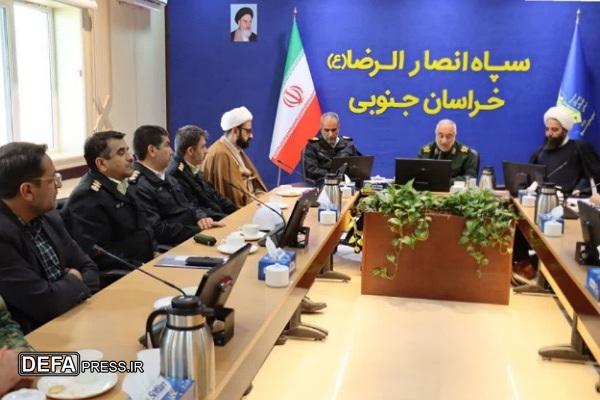 وحدت باعث ماندگاری انقلاب می‌شود