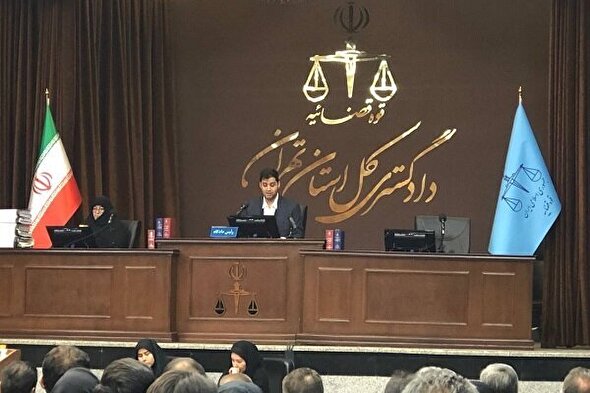 فیلم/ دادگاه رسیدگی به شکایت خانواده‌های شهدا و آسیب‌دیدگان حمله تروریستی شاهچراغ