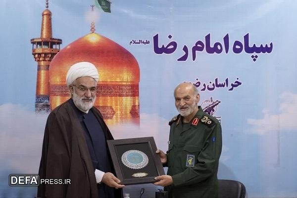 رئیس حوزه علمیه خراسان: توجه امام راحل به سپاه مدال افتخاری برای پاسداران است
