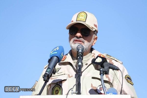 سردار رادان: امروز انتظامی از همه حیث آماده است/ ما در کویر آمده‌ایم که بمانیم و باشیم