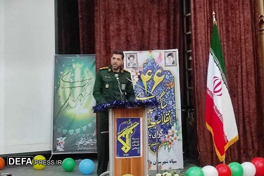سرهنگ «صفی‌زاده»: دشمن در تلاش است دستاوردهای انقلاب را کم‌رنگ جلوه دهد